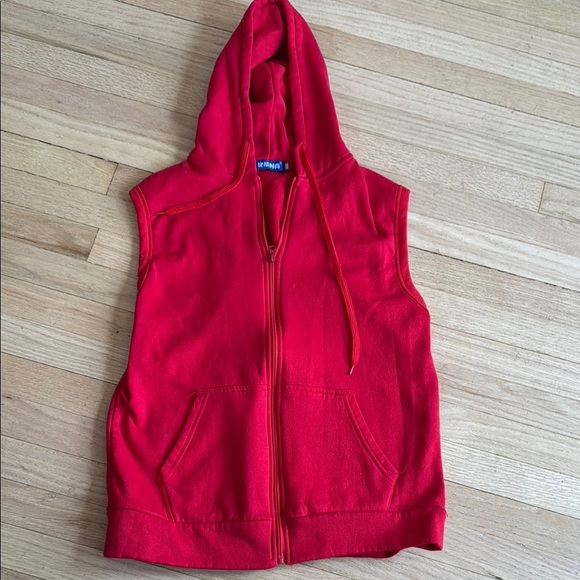 Tops - Sleeveless Hoodie